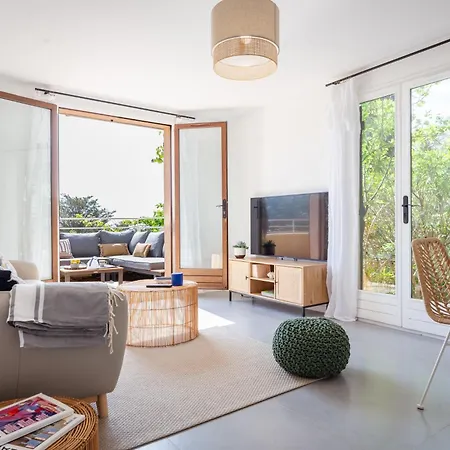 Apartment Goodlifepramousquier Classe 3 Etoiles 2 Ch, Belle Vue Et Nature, Calme Et A Pied